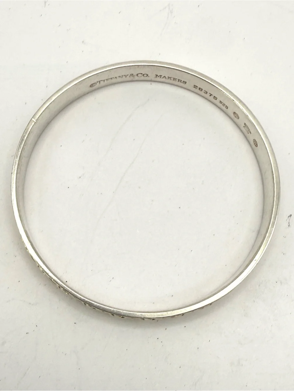 Tiffany & Co. Makers 26375 Sterling Silver Floral Bangle Bracelet 7.5”